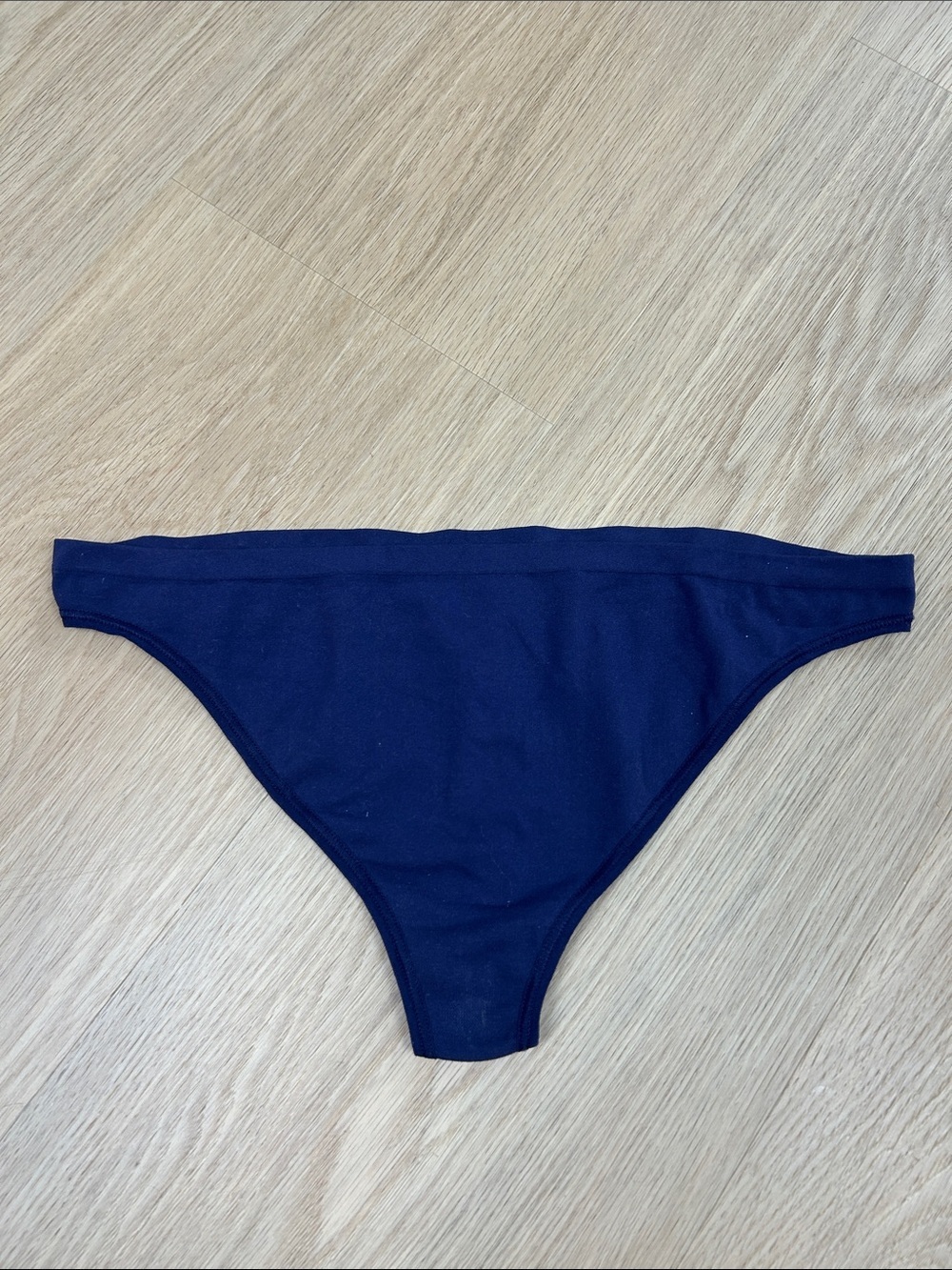 2000’s Y2K Vintage Body By Victoria’s Secret Low Rise Thong Panty XL